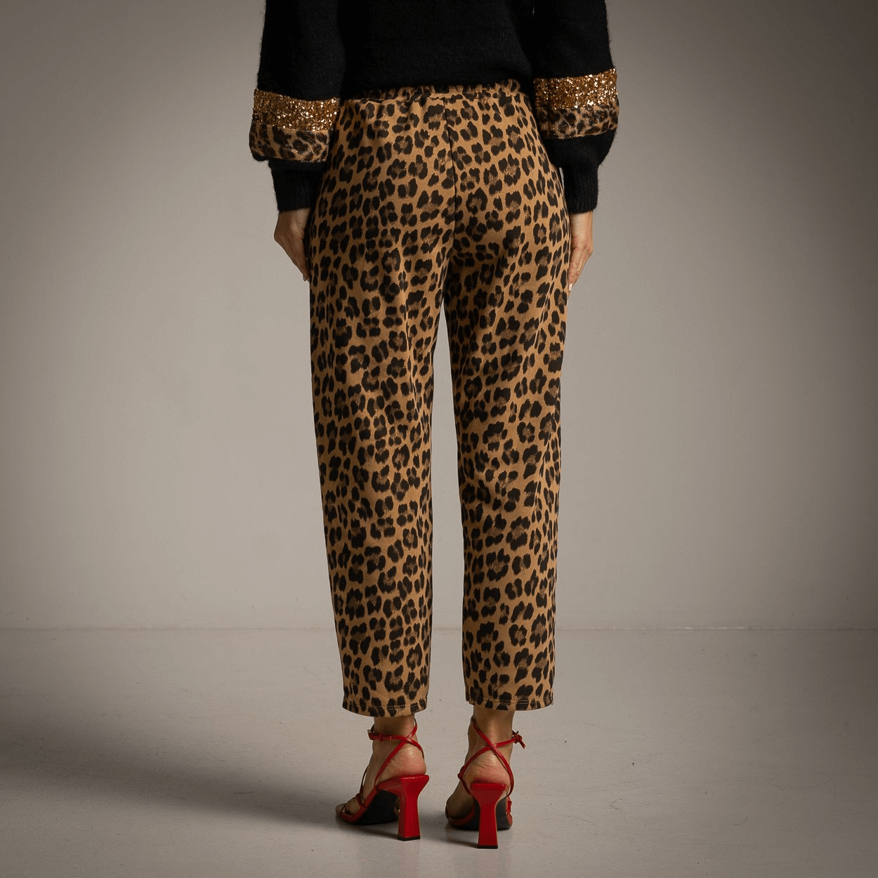 Pantalones con estampado animal